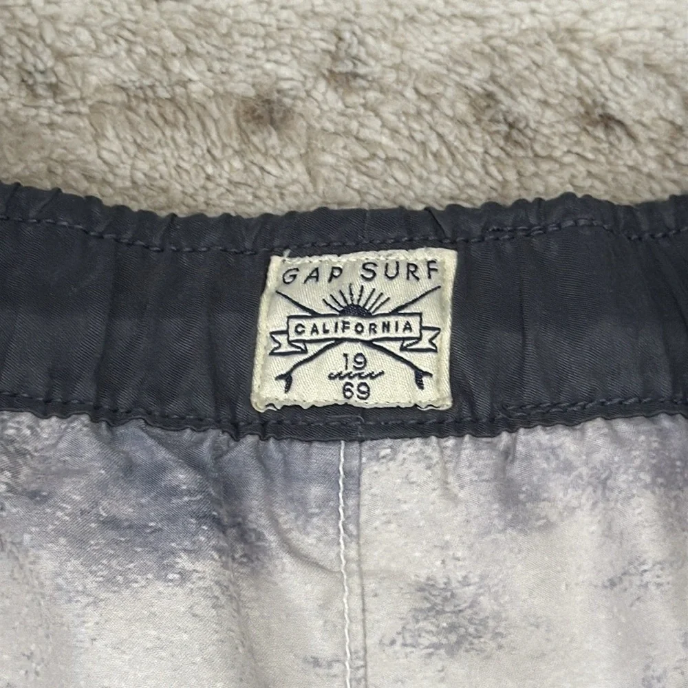 GAP Kids shark swim trunks boys XSmall beach pool party tropical California